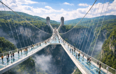 Defying Gravity: Inside China’s $37.4M Zhangjiajie Glass Bridge