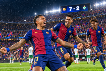 Raphinha Runs Riot as Barcelona Hit 7 Goals